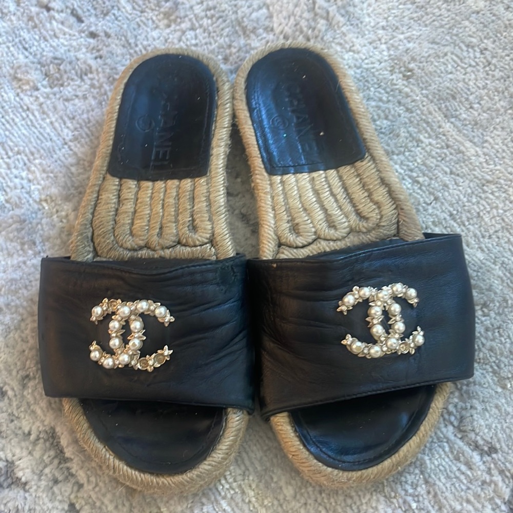 Chanel espadrille slip on sandals black Pearl CC sz 36 comfy comfy